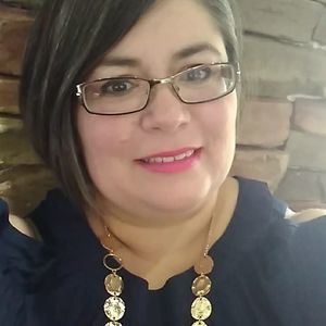 Meet your Posher, Liz